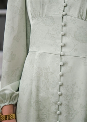 Alto pattern sateen kjole Light Green Neo Noir 